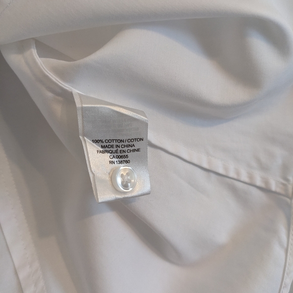 RW&CO. Button Down Dress Shirt, Pleat Details, White, Size M - Picture 9 of 12